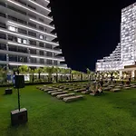 Grand Sapphire Hotel, Casino & Deluxe Residential Apartment *