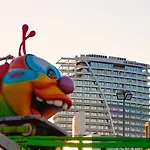 Grand Sapphire Hotel, Casino & Deluxe Residential