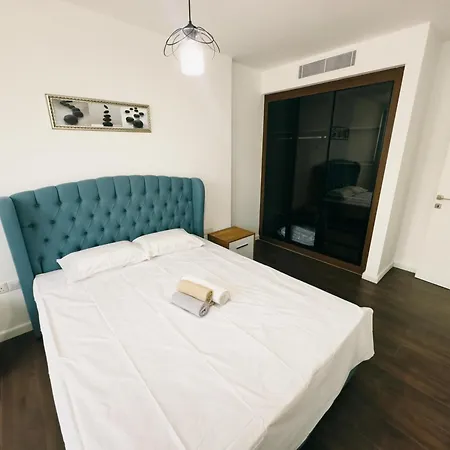 Grand Sapphire Hotel, Casino & Deluxe Residential