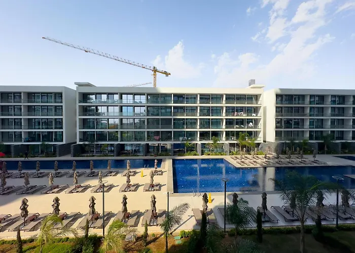 Grand Sapphire Hotel, Casino & Deluxe Residential