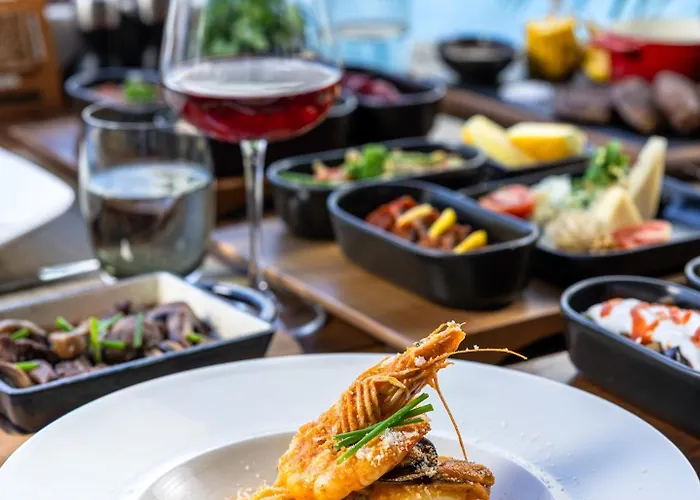 Grand Sapphire Hotel, Casino & Deluxe Residential 公寓